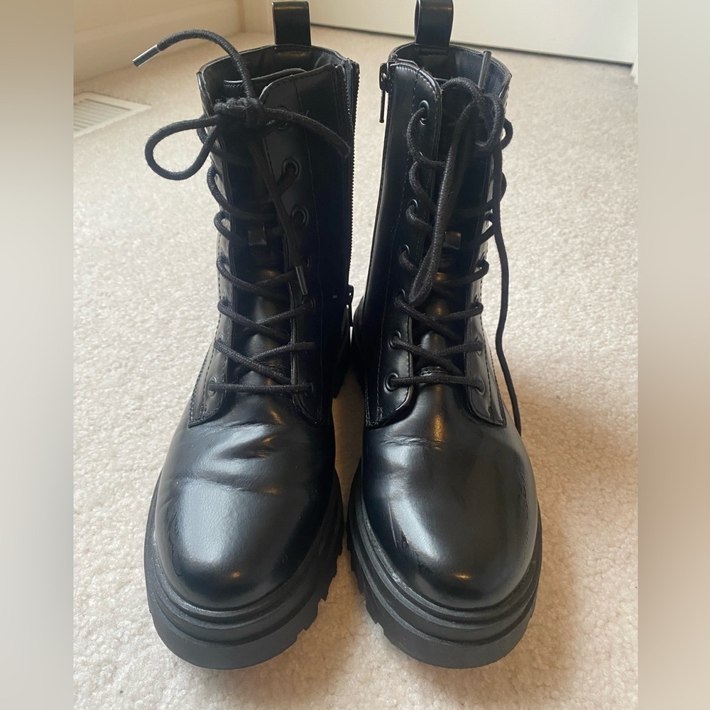 A new day black combat boots size 7.5